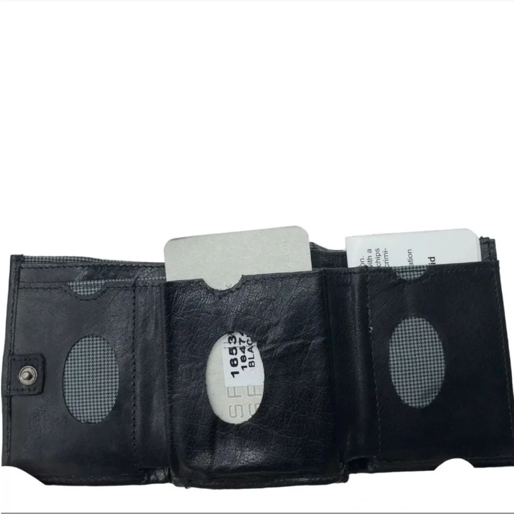 Spikes & Sparrow Black Leather Trifold RFID Blocking Wallet NIB Men’s Compact